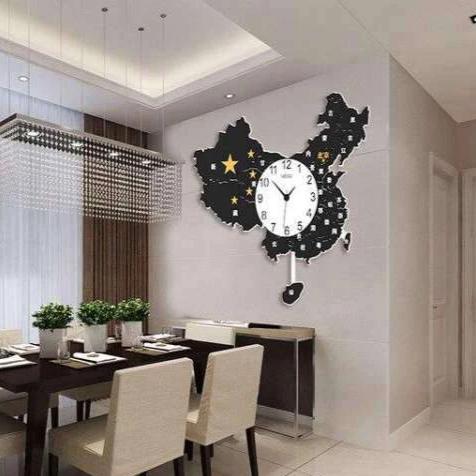 Stort vægur med Kina kort design