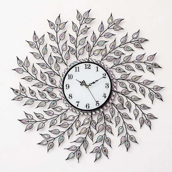 Stort guld vægur med krystal blade