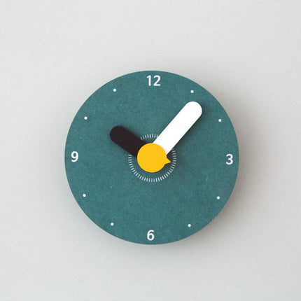 Minimalistisk vægur i træ store visere