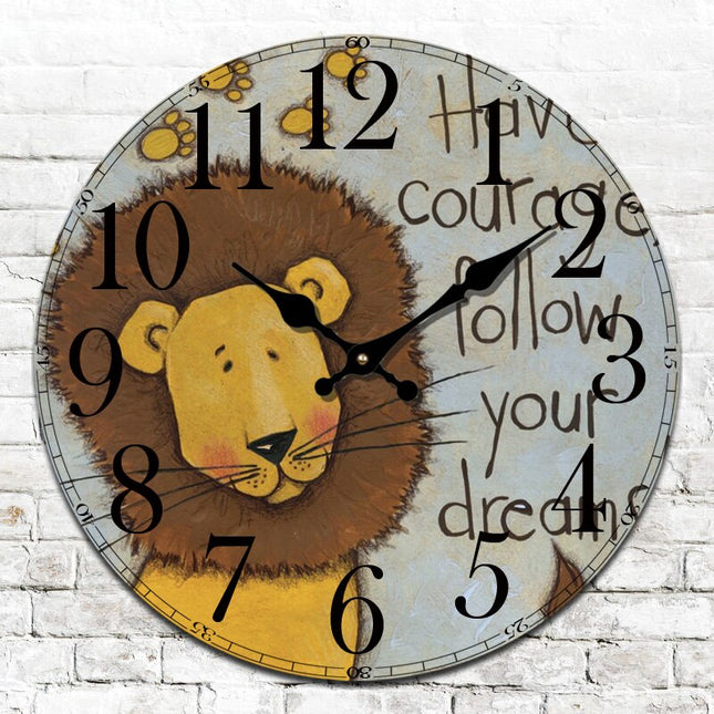 Rundt vægur med ugle motiv