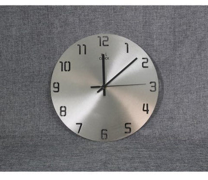 Enkelt vægur i børstet stål