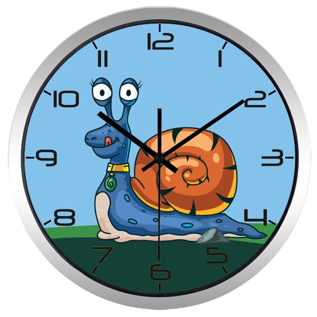 Rundt børneur med mops hund