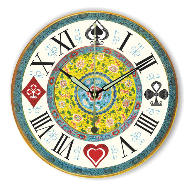 Dekorativt vægur med kinesisk kortspil motiv