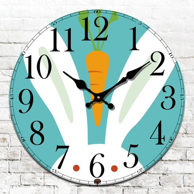 Rundt vægur med ugle motiv