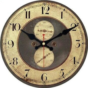 Rundt vintage vægur med verdenskort