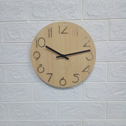 Minimalistisk vintage vægur i lyst træ