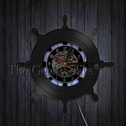 Maritimt vinyl-ur med anker motiv