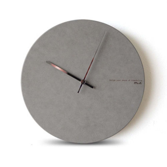 Moderne antracitgråt vægur i nordisk stil