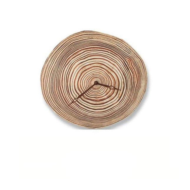 Rustikt vægur lavet af træskive