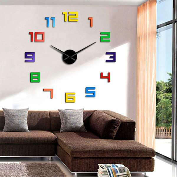 DIY vægur med flerfarvede tal