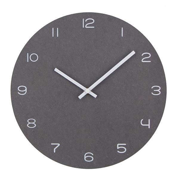 Minimalistisk rundt design vægur til stuen