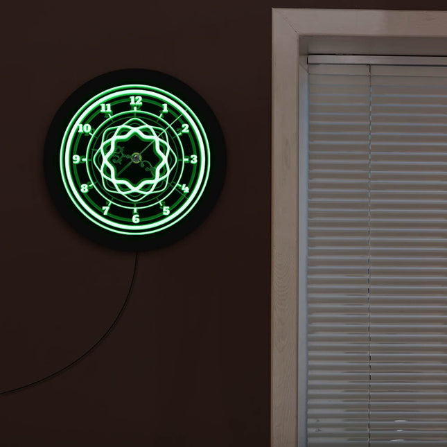 Abstrakt design vægur med LED-lys