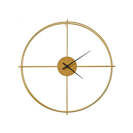 Rundt minimalistisk vægur i guldmetal