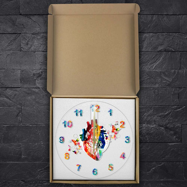 Moderne akryl vægur med hjerte design