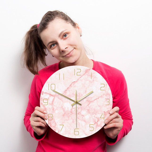 Vægur med pink marmor og guld