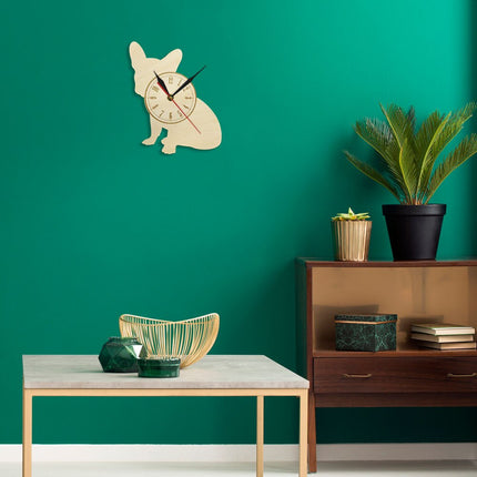 Vægur i træ formet som hund