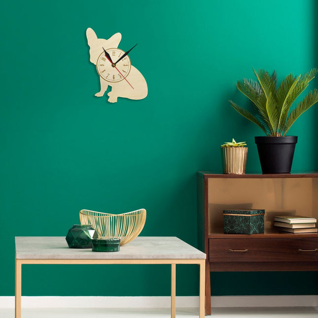 Vægur i træ formet som hund