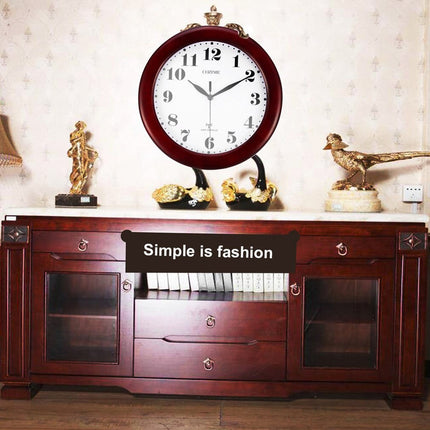 Retro vægur med mørk træramme