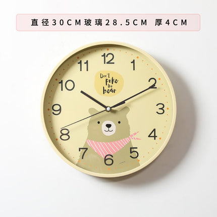 Rundt vægur med sød kanin