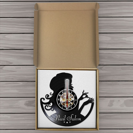 Vinylplade ur til neglesalon dekoration