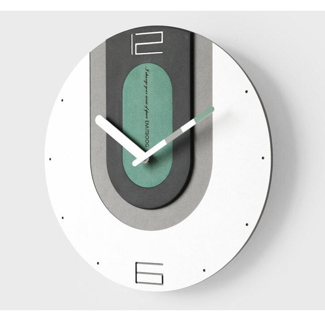 Farverigt industrielt design vægur