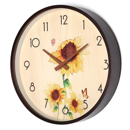 Vægur i træ med bambus motiv