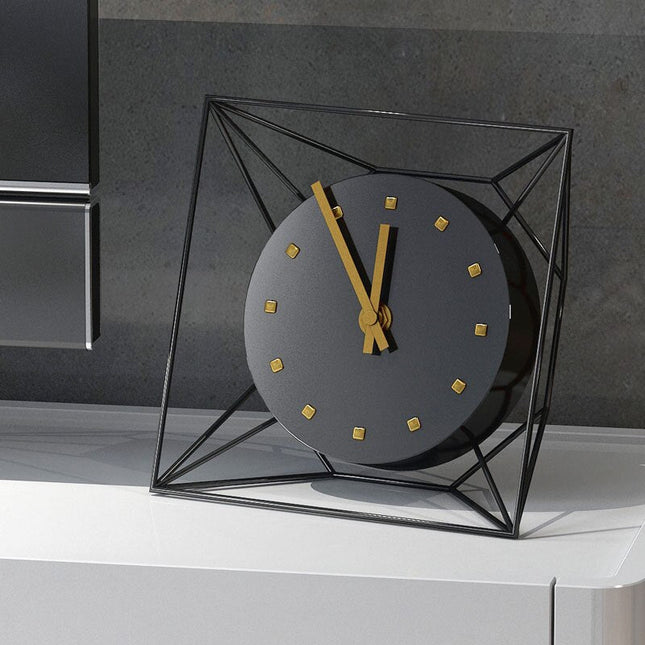 Moderne sort designer bordur i metal