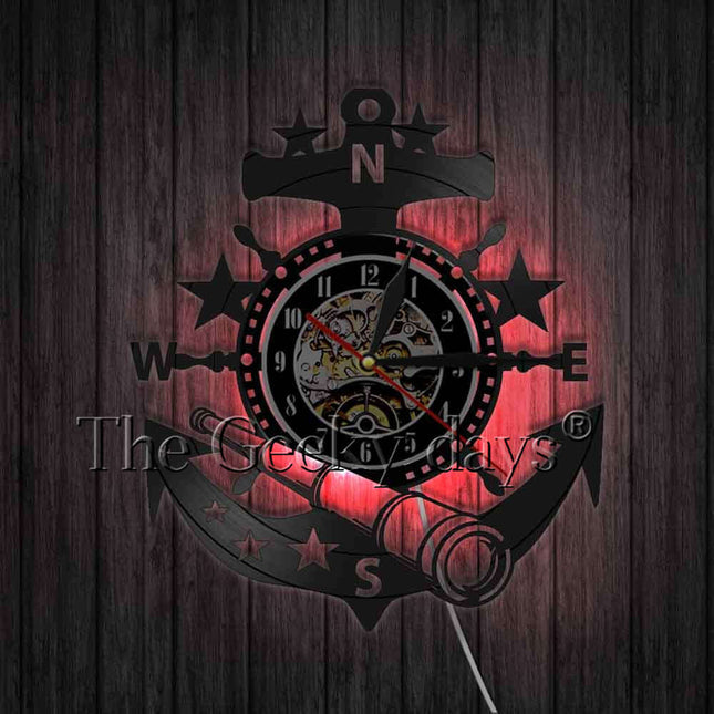 Maritimt vinyl-ur med anker motiv