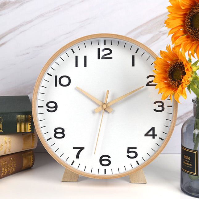 Minimalistisk rundt bordur i lyst træ