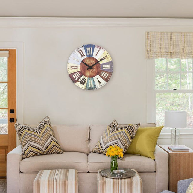 Rustikt farverigt vægur med romertal