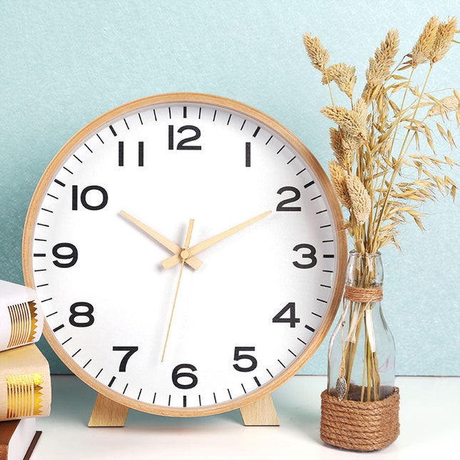 Minimalistisk rundt bordur i lyst træ