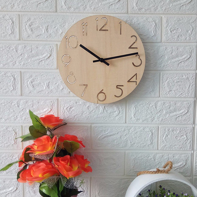 Minimalistisk vintage vægur i lyst træ