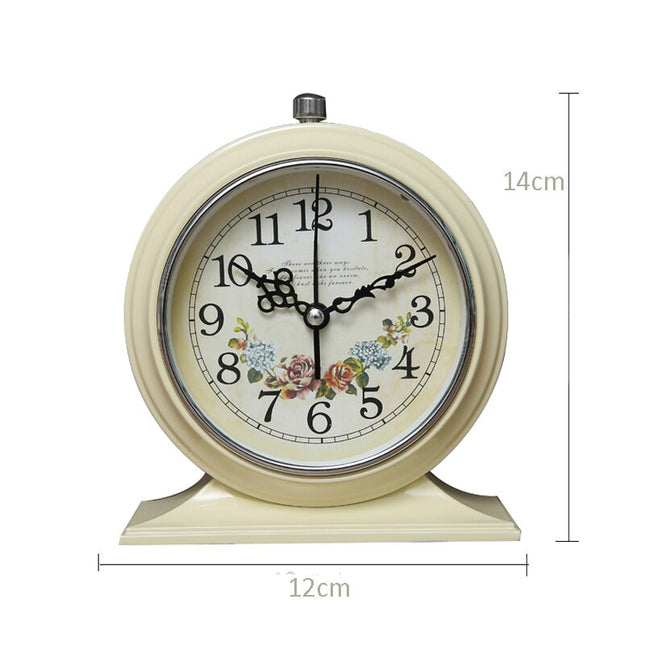 Klassisk rundt bordur til skrivebordet