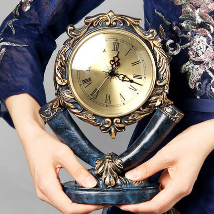 Elegant forgyldt bordur i vintage stil