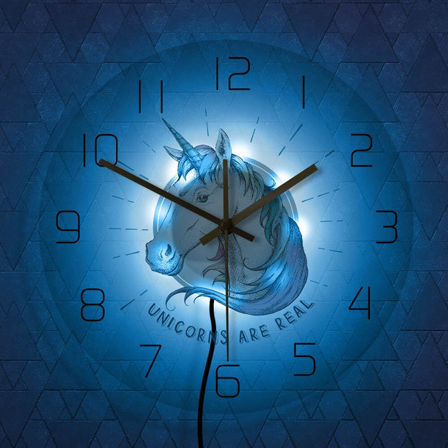 Vægur med enhjørning til pigeværelset