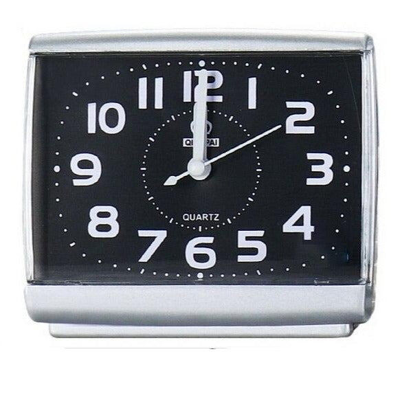 Simpelt firkantet vækkeur til voksne