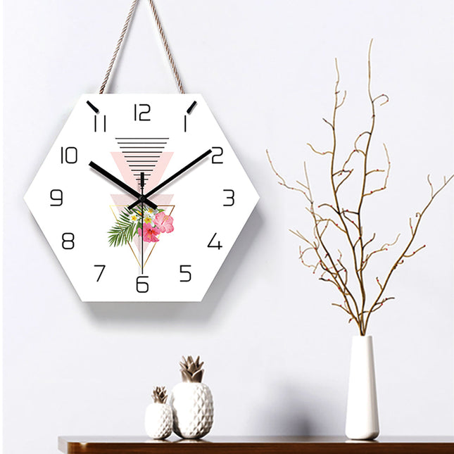 Sekskantet vægur med geometrisk blomsterdesign