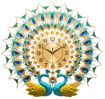 Stort vægur med to gyldne påfugle