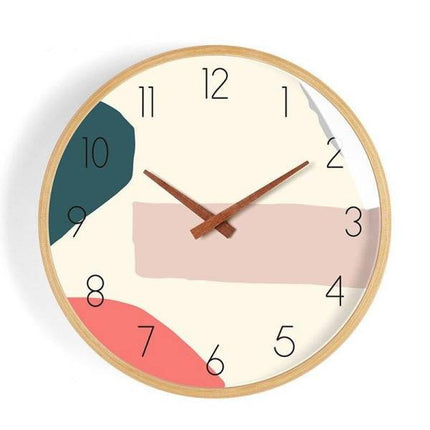 Kreativt vægur med abstrakte former