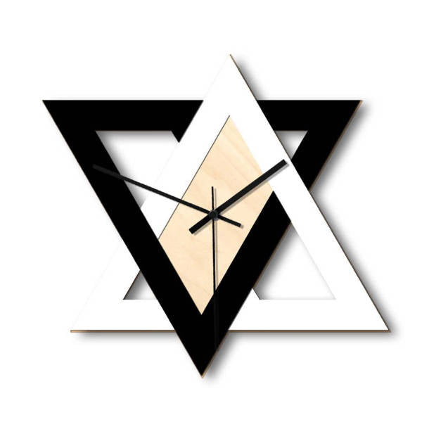 Geometrisk design vægur i træ og metal