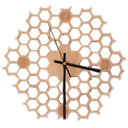Vægur i træ med honeycomb mønster