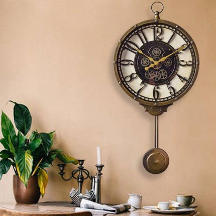 Industrielt pendulur med synligt urværk