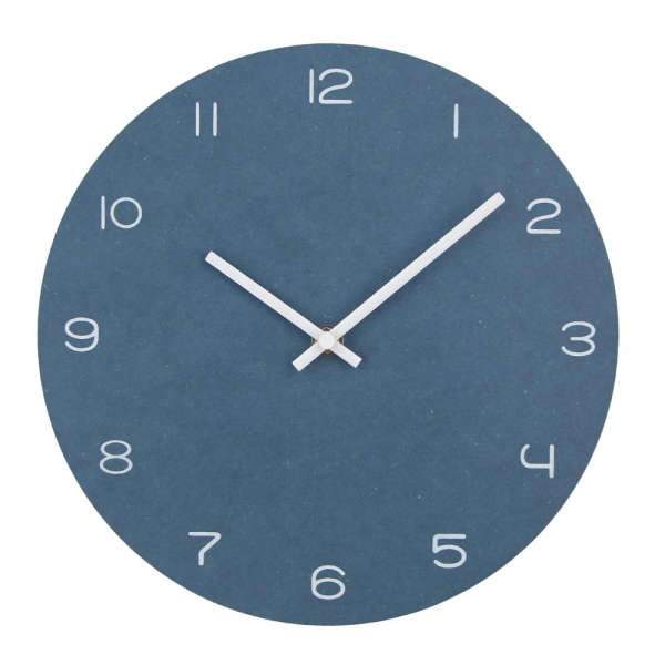 Minimalistisk rundt design vægur til stuen