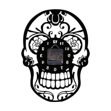 Stort vægur formet som kranie