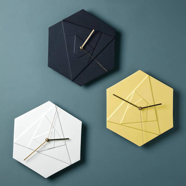 Moderne hexagonalt vægur til køkkenet