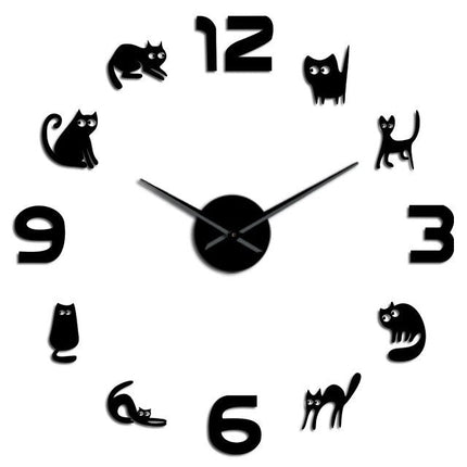 Moderne DIY vægur med kattefigurer